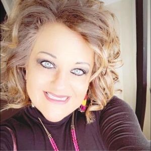 Meet your Posher, Kellie